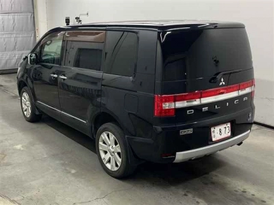 MITSUBISHI DELICA D:5