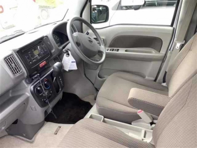 NISSAN NV100 CLIPPER