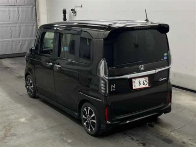 HONDA N BOX CUSTOM