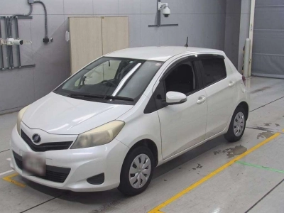 TOYOTA VITZ