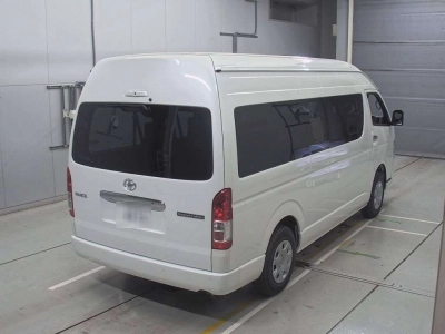 TOYOTA HIACE WAGON