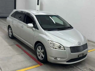 TOYOTA MARK X ZIO