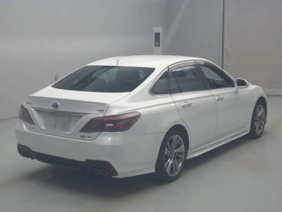 TOYOTA CROWN HYBRID