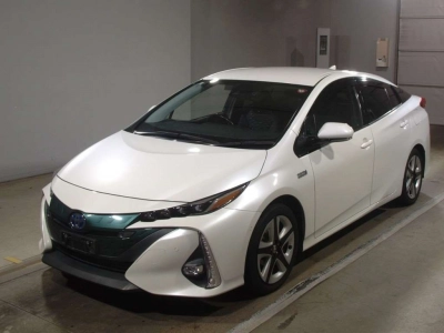 TOYOTA PRIUS PHV