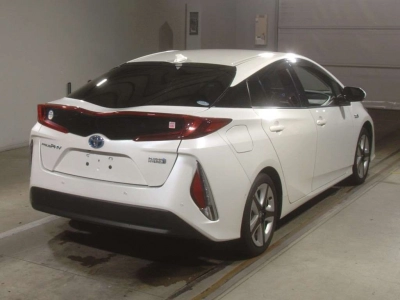 TOYOTA PRIUS PHV