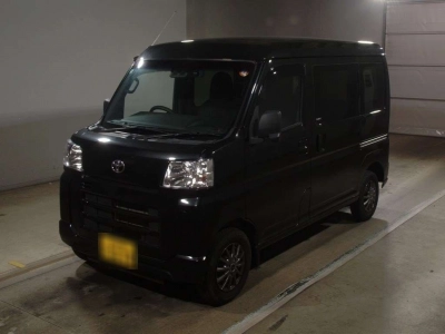 TOYOTA PIXIS VAN