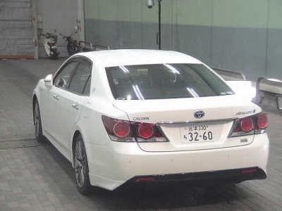 TOYOTA CROWN