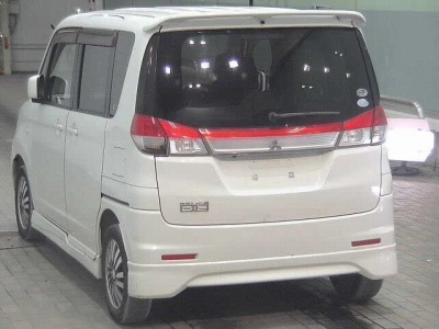 MITSUBISHI DELICA D:2