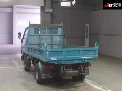 TOYOTA DYNA TRUCK