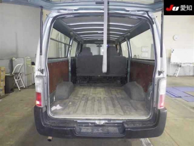 NISSAN CARAVAN