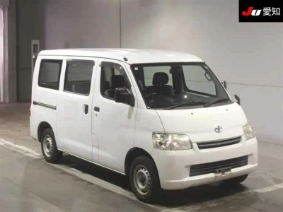 TOYOTA LITE ACE VAN
