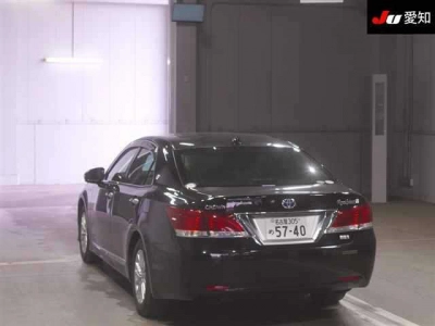 TOYOTA CROWN HYBRID