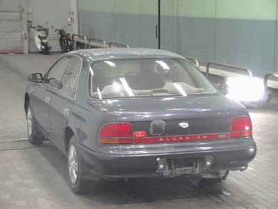 NISSAN BLUEBIRD
