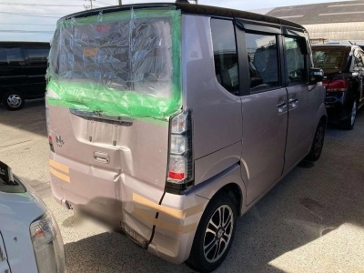 HONDA N BOX +