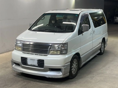 NISSAN ELGRAND