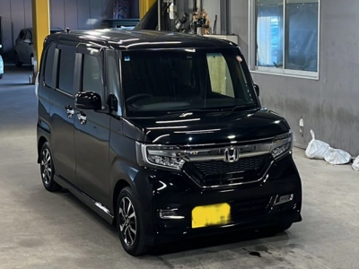 HONDA N BOX CUSTOM