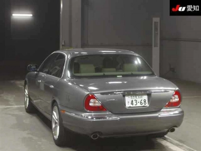JAGUAR XJ6