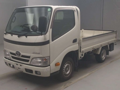 TOYOTA DYNA TRUCK
