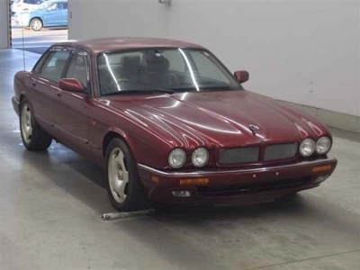 JAGUAR XJ6