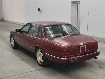 JAGUAR XJ6