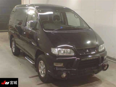 MITSUBISHI DELICA SPACE GEAR