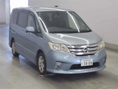 NISSAN SERENA