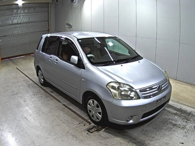 TOYOTA RAUM