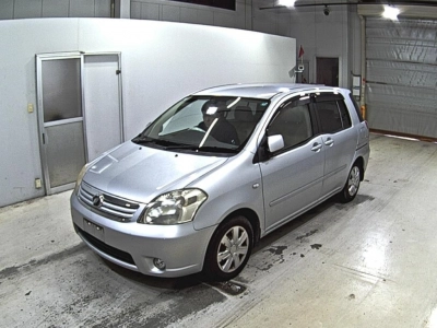 TOYOTA RAUM
