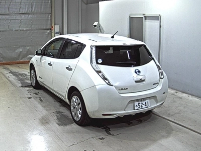NISSAN LEAF