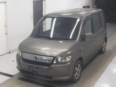 HONDA MOBILIO SPIKE