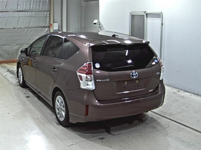 TOYOTA PRIUS ALPHA