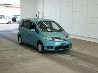 HONDA FREED SPIKE