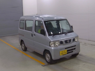 NISSAN NV100 CLIPPER