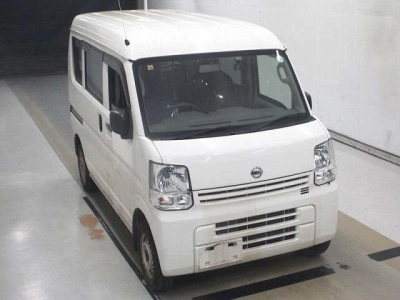 NISSAN NV100 CLIPPER