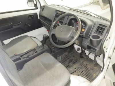 NISSAN NV100 CLIPPER