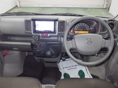 NISSAN NV100 CLIPPER