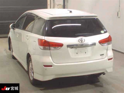 TOYOTA WISH
