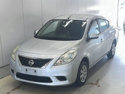 NISSAN TIIDA LATIO