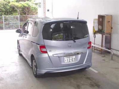 HONDA FREED