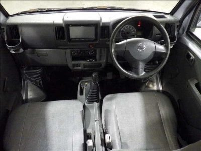 NISSAN NV100 CLIPPER