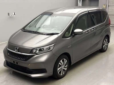 HONDA FREED + HYBRID