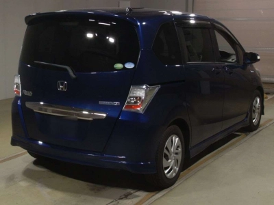 HONDA FREED HYBRID