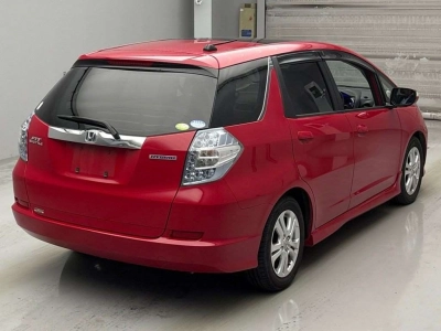 HONDA FIT SHUTTLE HYBRID