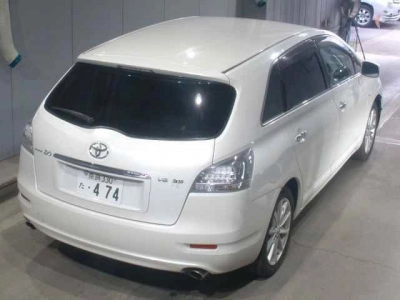 TOYOTA MARK X ZIO