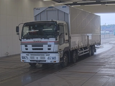 ISUZU GIGA