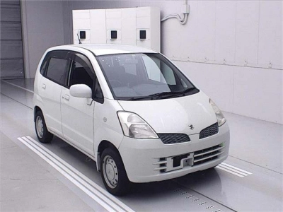 SUZUKI MRWAGON