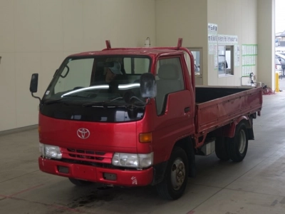 TOYOTA DYNA