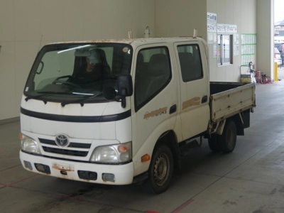 TOYOTA DYNA