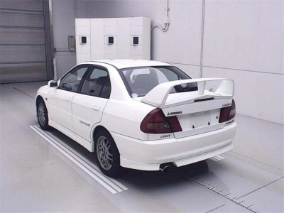 MITSUBISHI LANCER