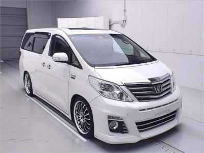 TOYOTA ALPHARD